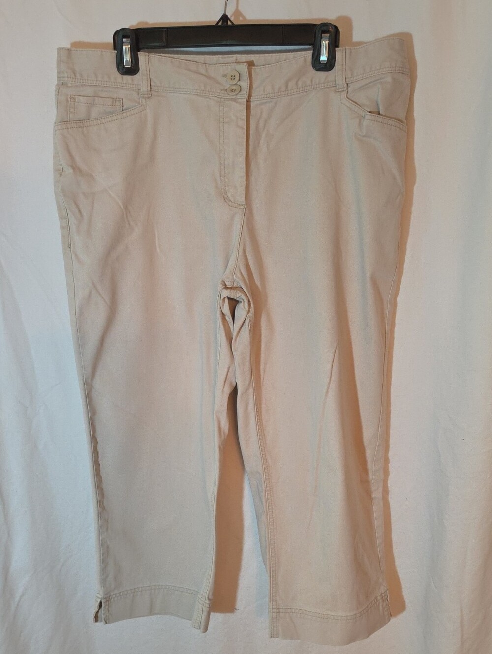 Charter Club Light Beige Stretch Capri Pants